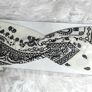 ☄Classic Bandana Print Twisted Front Headb…